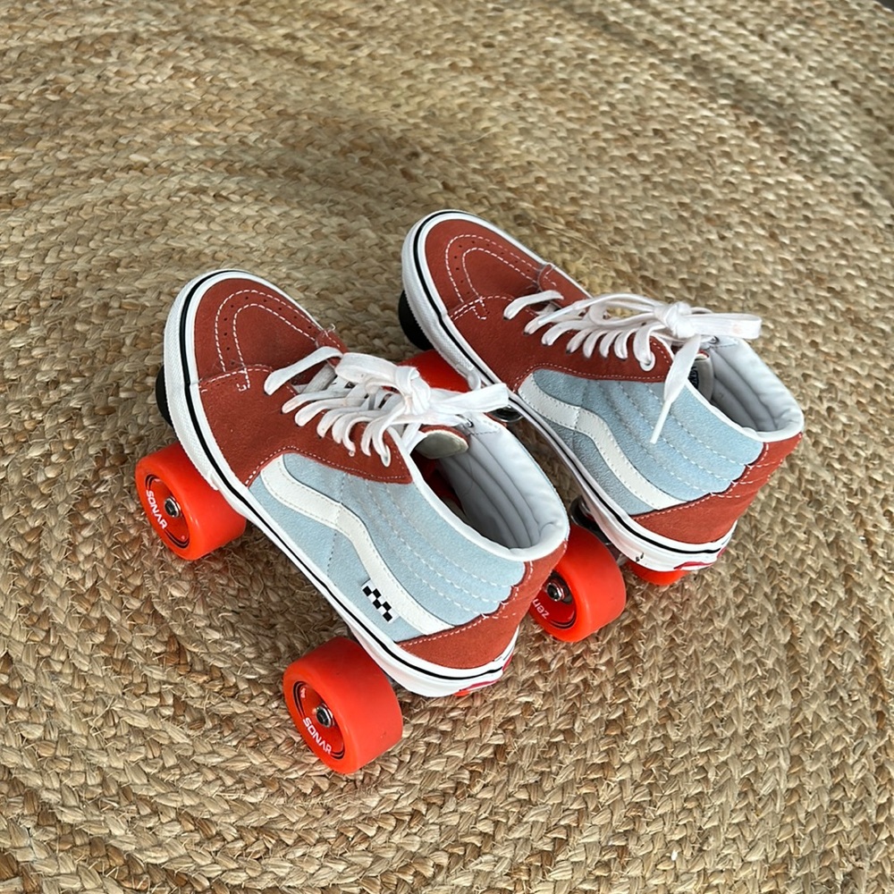 Roller skates size 7.5 women’s. Vans sneaker tops!